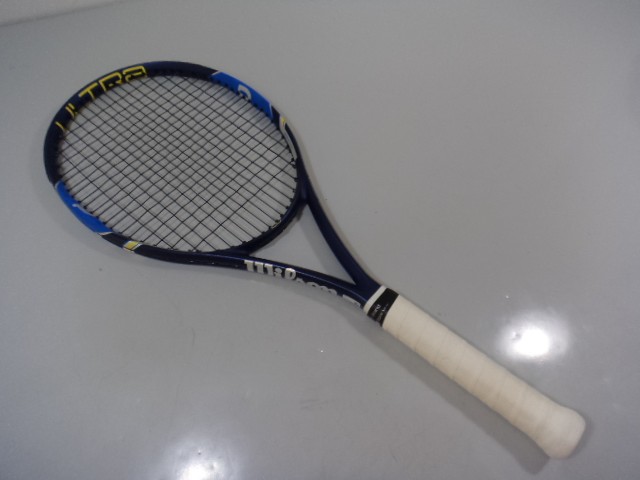  硬式テニスラケット Wilson ULTRA100